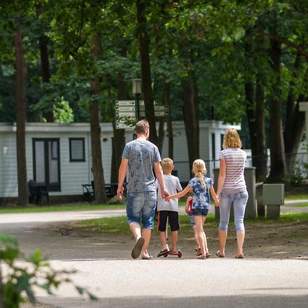 Oostappen Vakantiepark Hengelhoef Nv Hotel Aan de Wolfsberg Kültér fotó