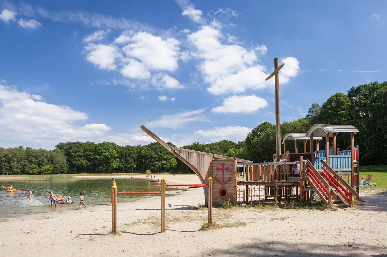 Oostappen Vakantiepark Hengelhoef Nv Hotel Aan de Wolfsberg Kültér fotó