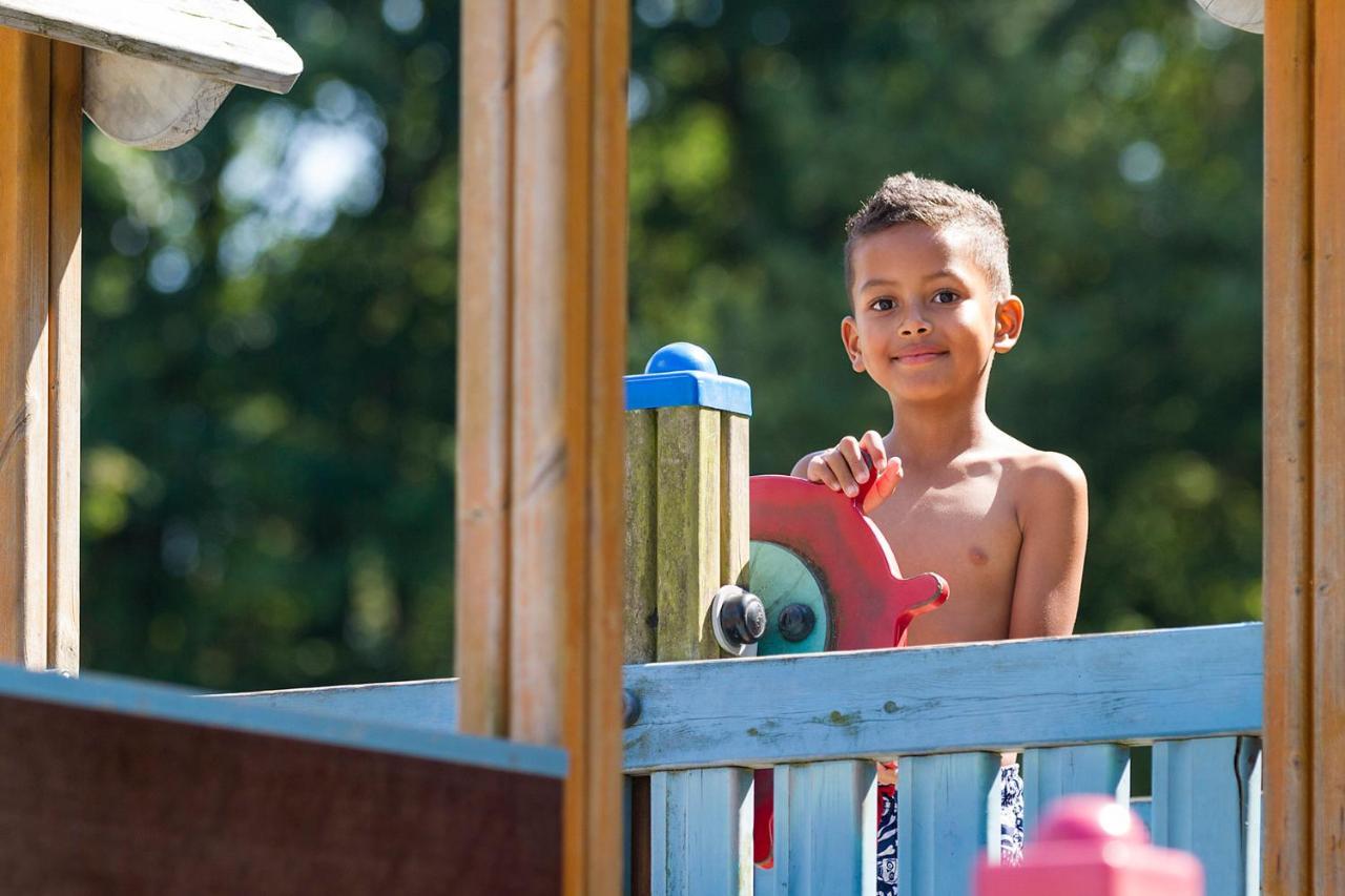 Oostappen Vakantiepark Hengelhoef Nv Hotel Aan de Wolfsberg Kültér fotó