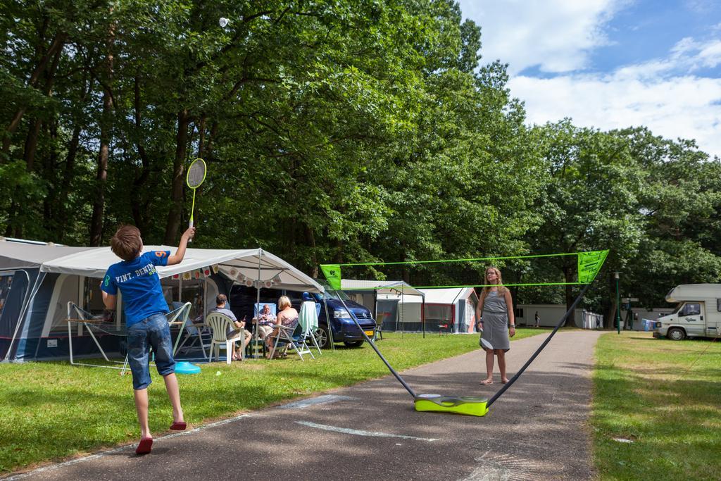 Oostappen Vakantiepark Hengelhoef Nv Hotel Aan de Wolfsberg Kültér fotó