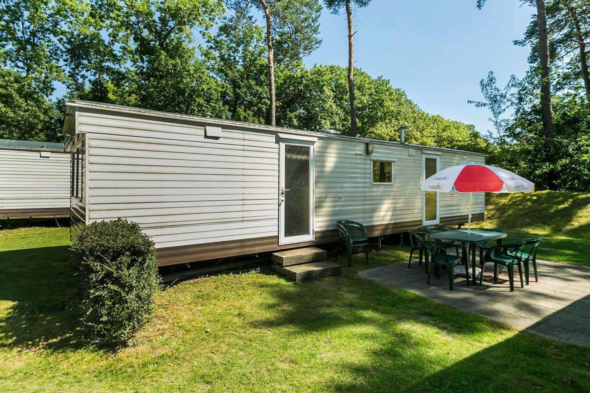 Oostappen Vakantiepark Hengelhoef Nv Hotel Aan de Wolfsberg Kültér fotó